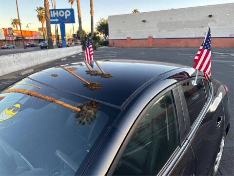 2017 Mazda MAZDA3 Touring