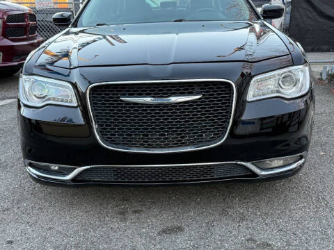 2016 Chrysler 300 Limited