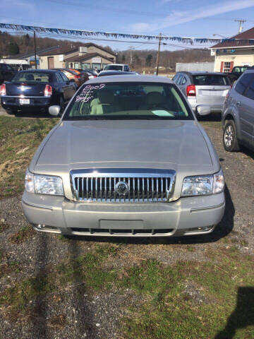 2009 Mercury Grand Marquis for sale at Stewart's Motor Sales in Byesville OH