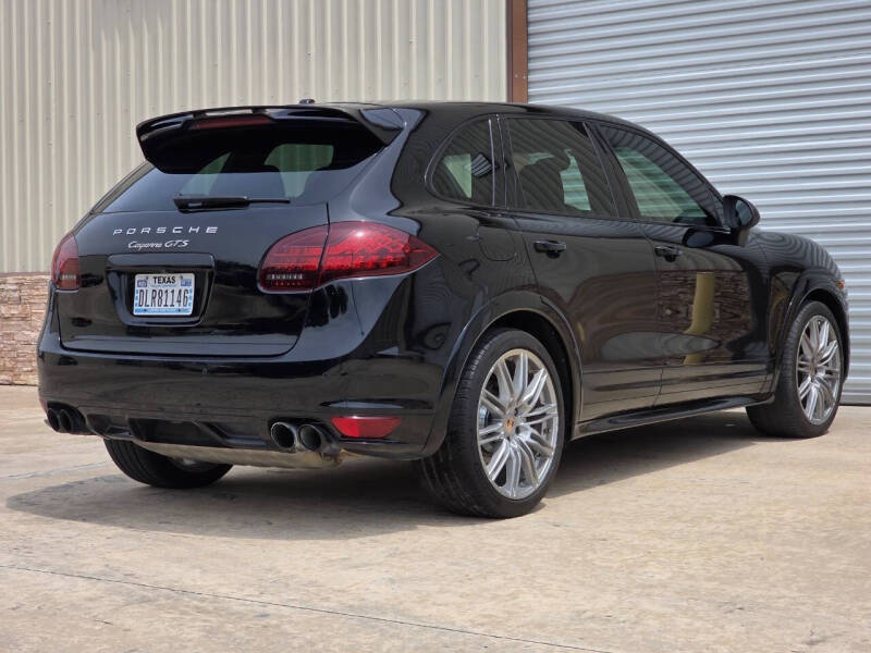 2014 Porsche Cayenne GTS