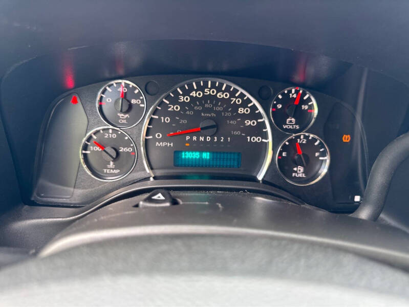 2025 Chevrolet Express 2500