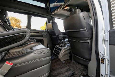 2023 Chevrolet Express 2500