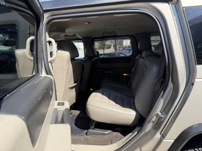2004 HUMMER H2