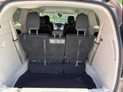2017 Chrysler Pacifica Touring-L Plus