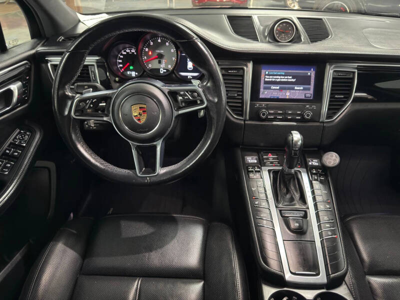 2018 Porsche Macan S