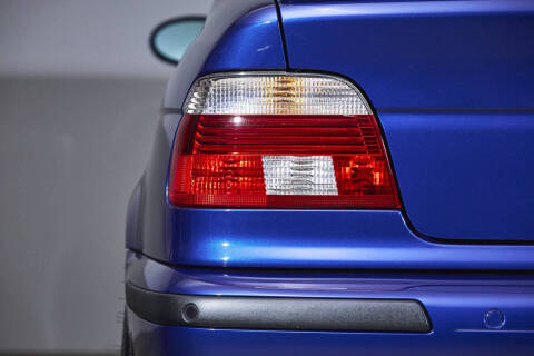 2002 BMW M5