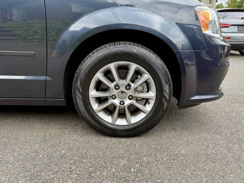 2013 Dodge Grand Caravan R/T