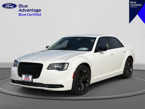 2022 Chrysler 300 Touring