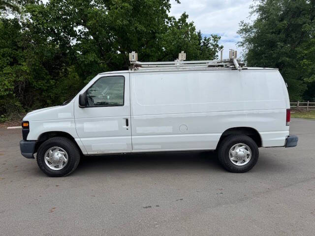 2010 Ford E-Series E-250
