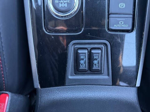 2020 Mitsubishi Outlander LE