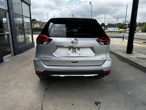 2018 Nissan Rogue SL