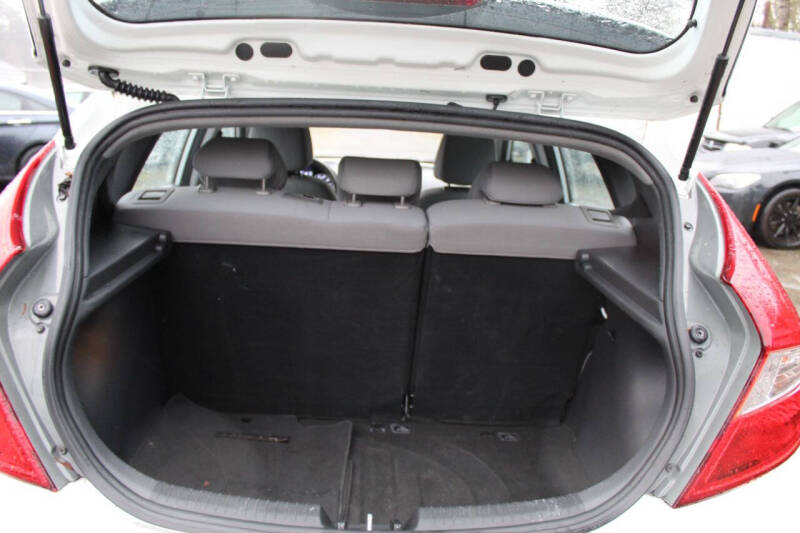2012 Hyundai Accent SE