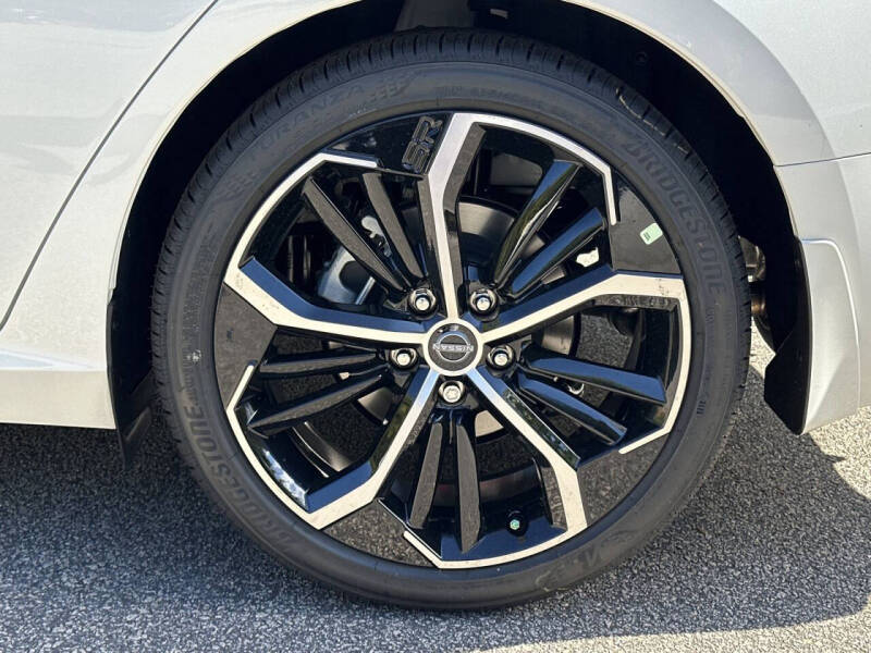 2025 Nissan Altima 2.5 SR