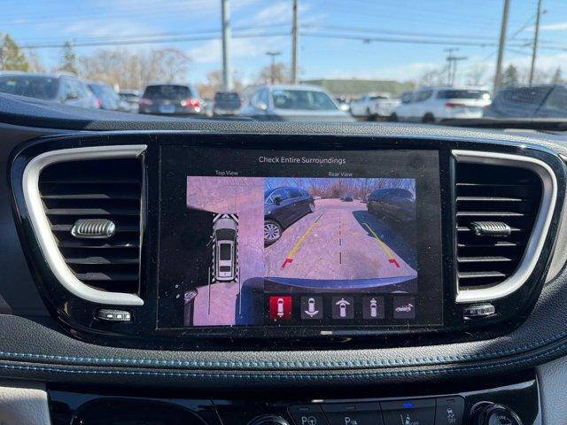 2021 Chrysler Pacifica Hybrid Touring L