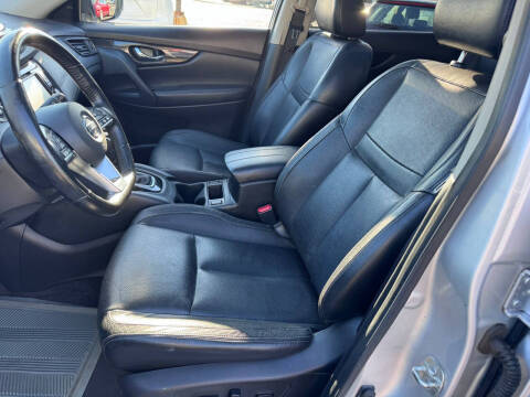 2017 Nissan Rogue SL