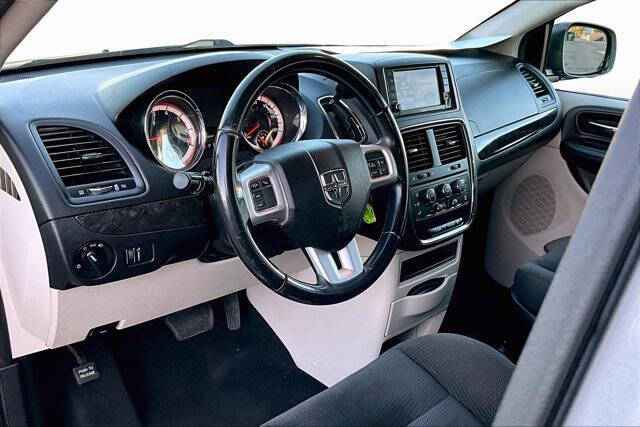 2017 Dodge Grand Caravan SE