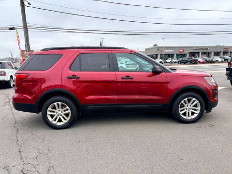 2017 Ford Explorer