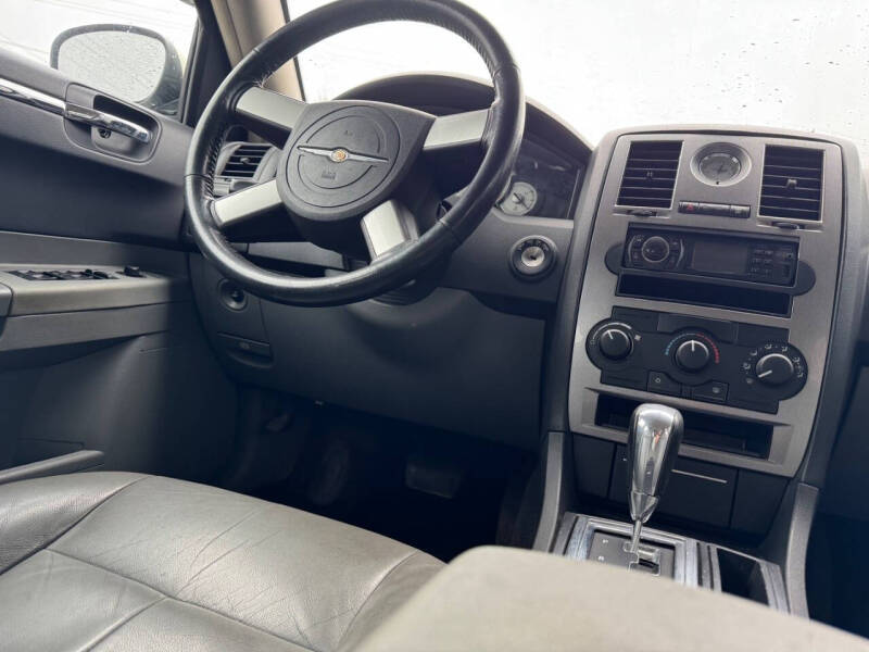 2005 Chrysler 300 Touring