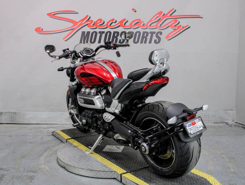 2022 Triumph Rocket 3 GT 221