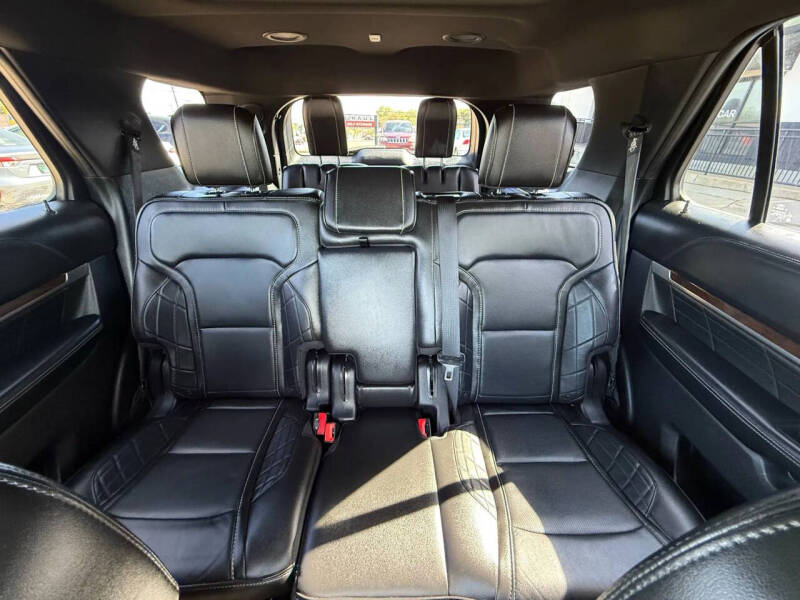 2018 Ford Explorer Platinum