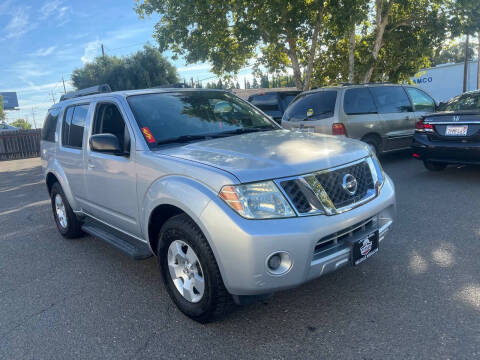 2010 Nissan Pathfinder S FE+