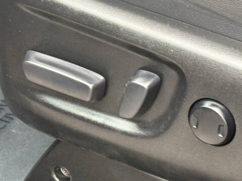 2017 Toyota Sienna SE 8-Passenger