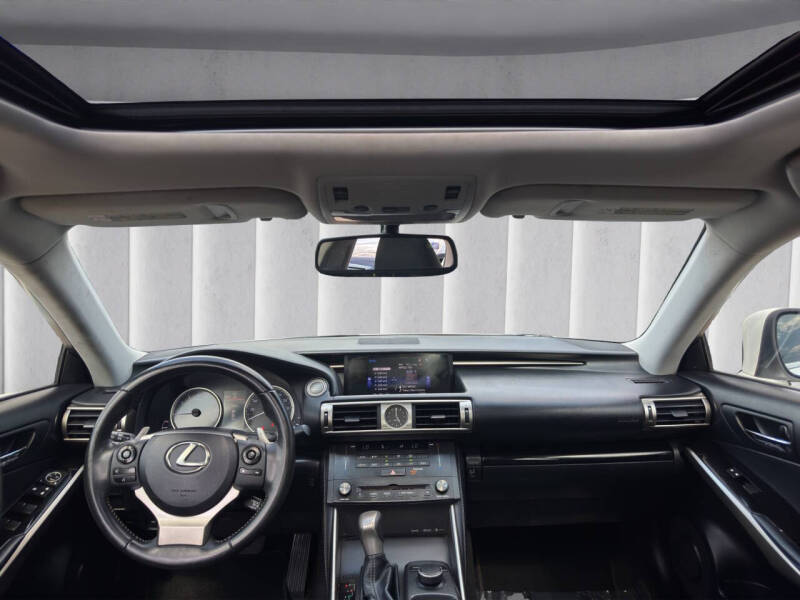 2015 Lexus IS 250 Crafted Line