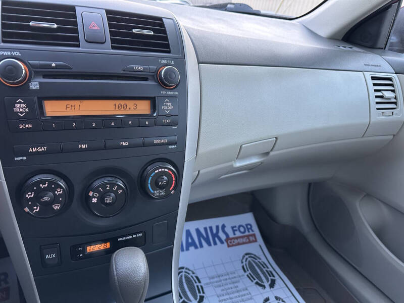 2010 Toyota Corolla LE