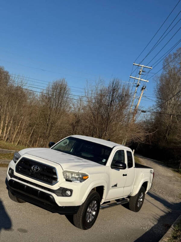 2017 Toyota Tacoma for sale at Dependable Motors in Lenoir City TN