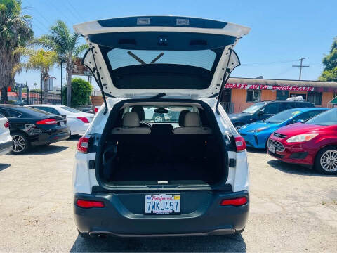 2016 Jeep Cherokee Latitude 75th Anniversary