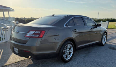 2015 Ford Taurus