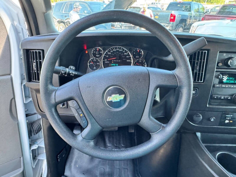 2024 Chevrolet Express 2500