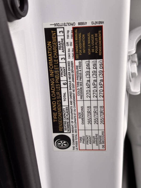 2017 Nissan Titan SV