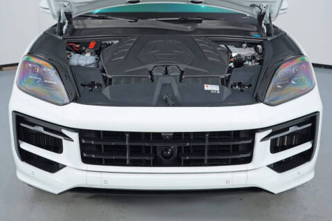 2024 Porsche Cayenne S