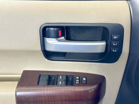 2013 Toyota Sequoia Platinum