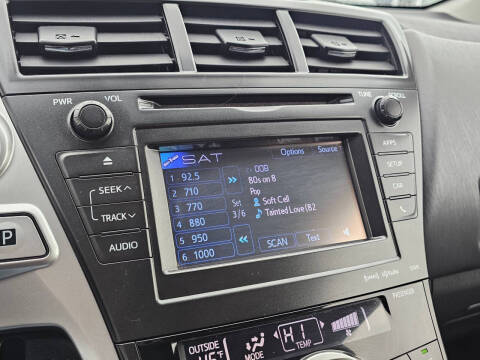 2012 Toyota Prius v Two