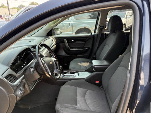 2017 Chevrolet Traverse LT