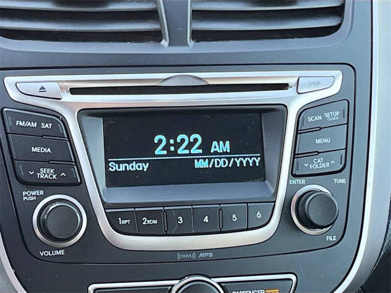 2017 Hyundai Accent SE