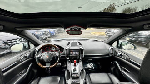 2011 Porsche Cayenne S Hybrid