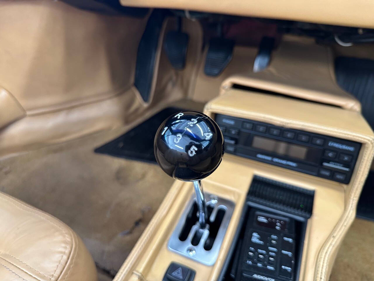1988 Ferrari Mondial 3.2 129