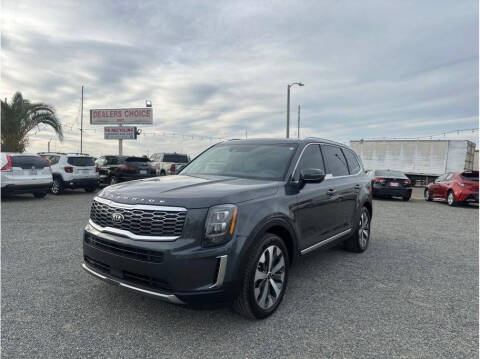 2021 Kia Telluride for sale at Dealers Choice Inc in Farmersville CA
