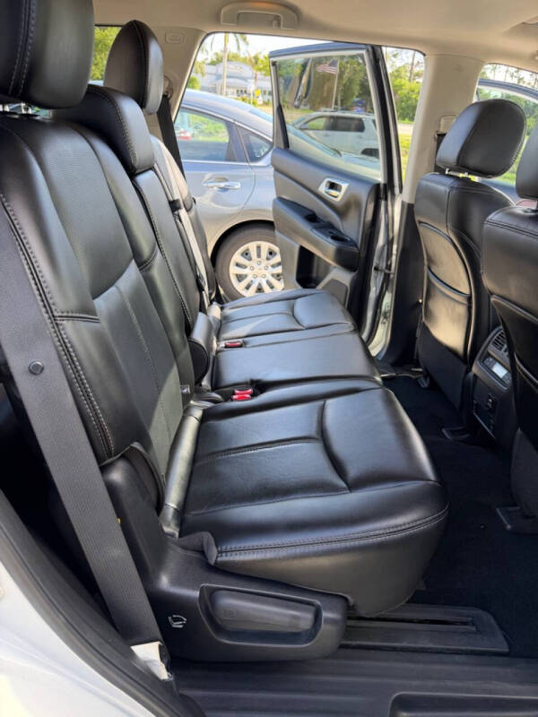 2017 Nissan Pathfinder S