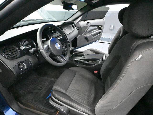 2012 Ford Mustang V6