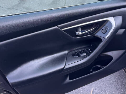 2017 Nissan Altima 2.5 SV