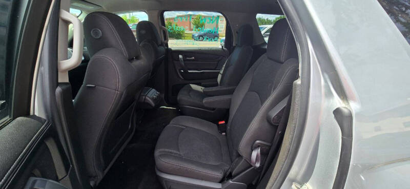 2016 GMC Acadia SLE-2