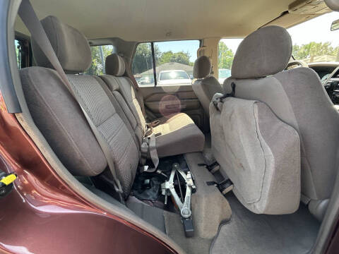2003 Nissan Pathfinder SE