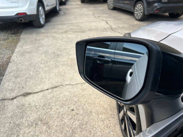 2022 Nissan Versa SR