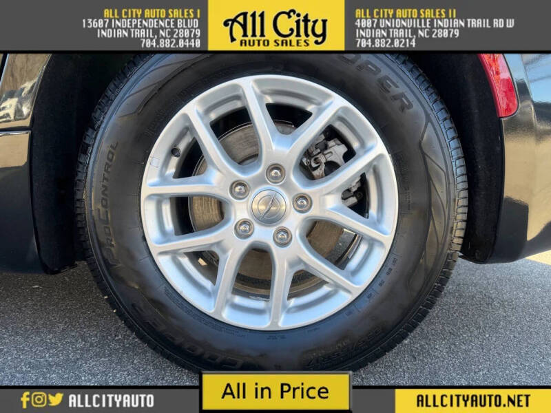 2020 Chrysler Voyager LXi