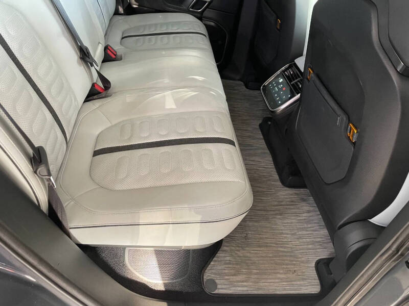 2023 Rivian R1T Adventure