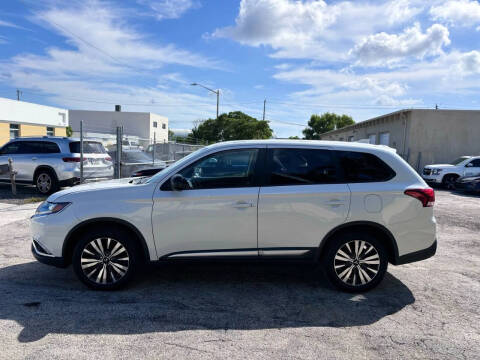 2019 Mitsubishi Outlander ES